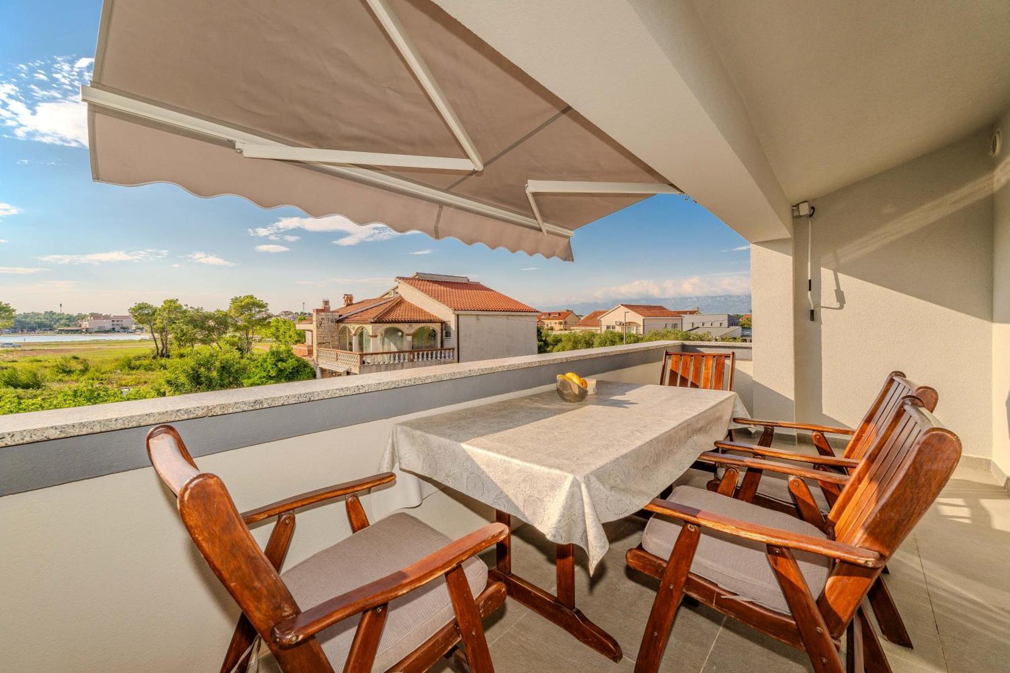 Apartments Dalmatia (Adults Only) Privlaka  Kültér fotó