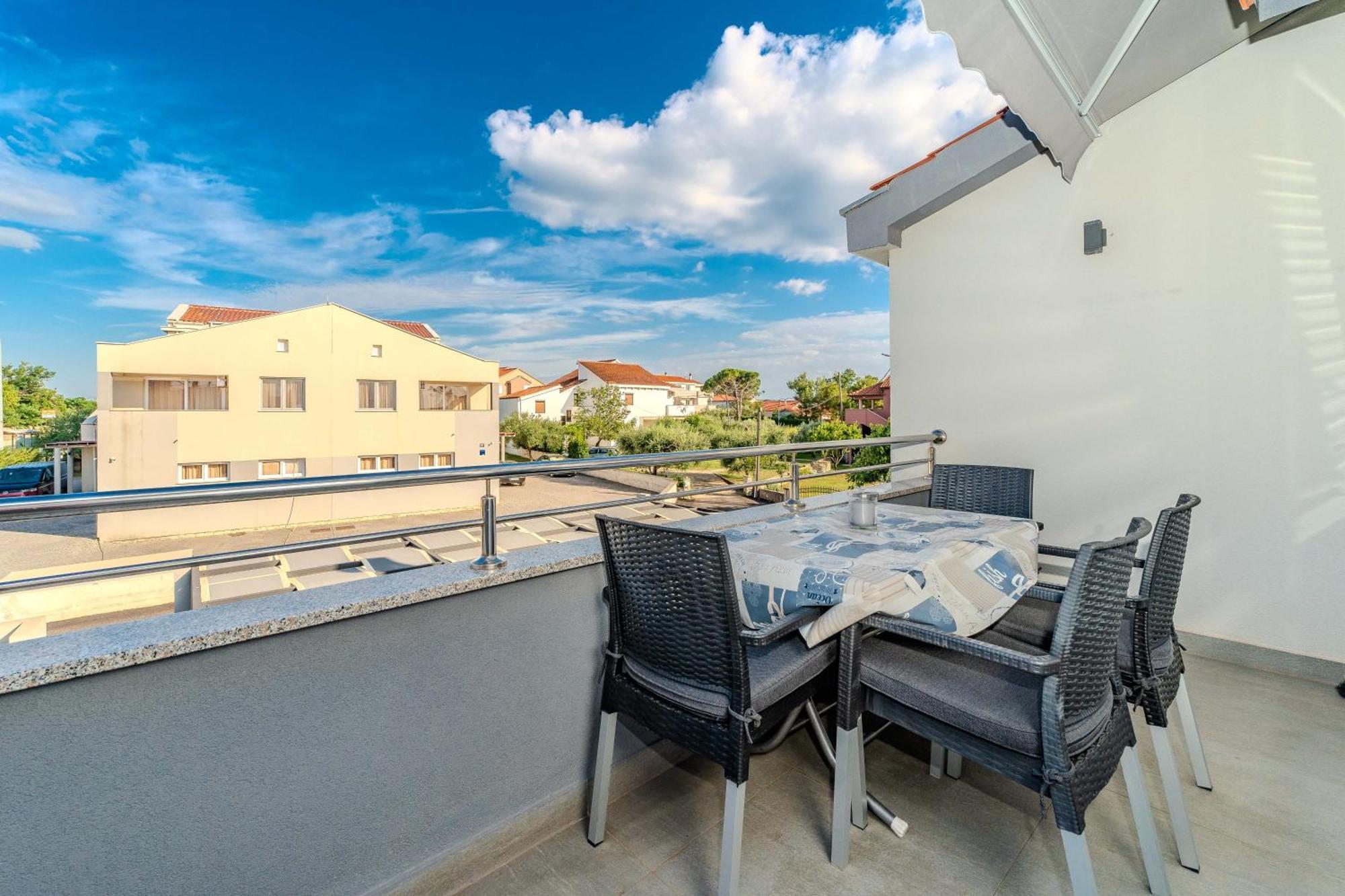 Apartments Dalmatia (Adults Only) Privlaka  Kültér fotó