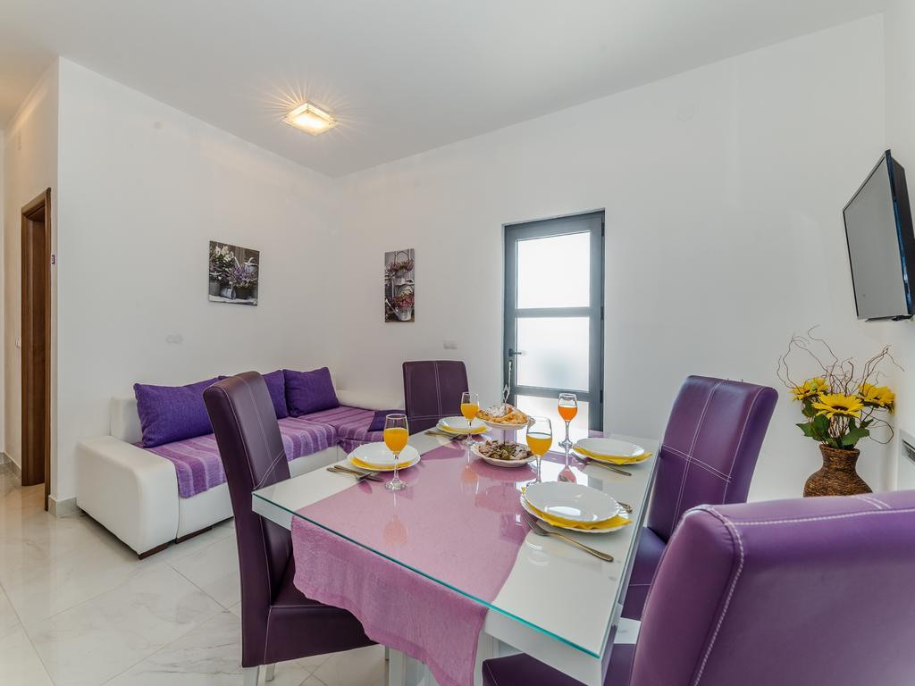 Apartments Dalmatia (Adults Only) Privlaka  Kültér fotó