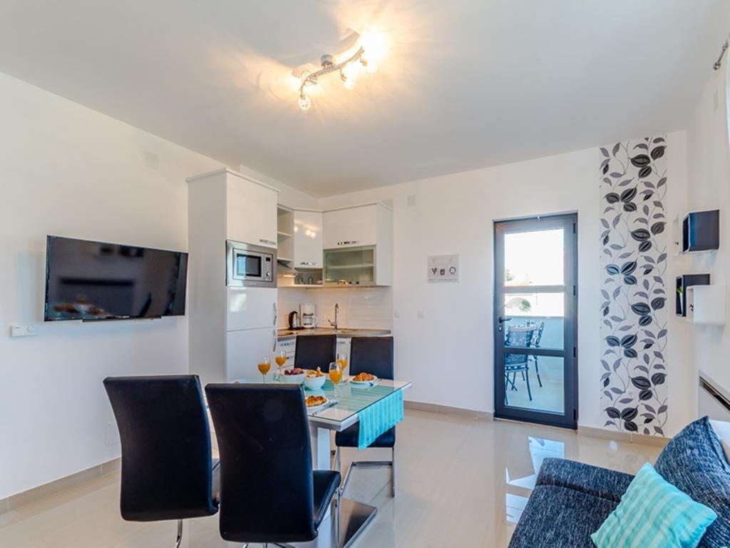 Apartments Dalmatia (Adults Only) Privlaka  Kültér fotó