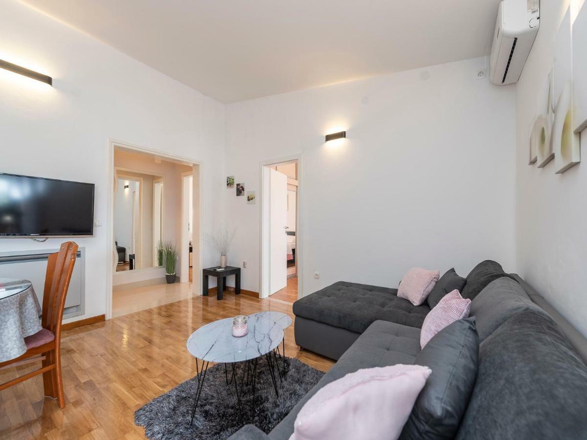 Apartments Dalmatia (Adults Only) Privlaka  Kültér fotó